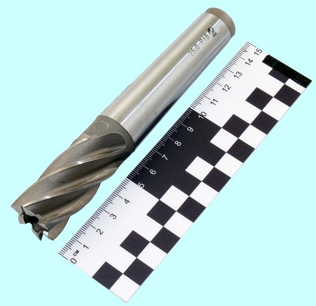 Фреза Концевая d25,0х 45х147 к/х Р18  Z=6 КМ3 "CNIC"