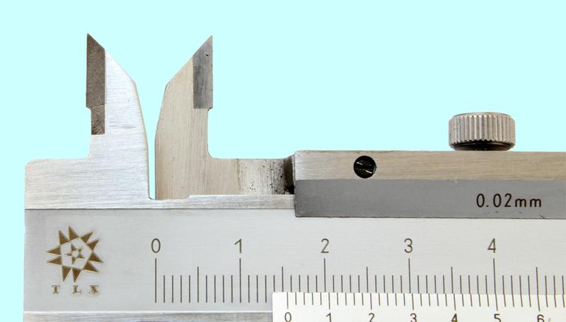 Штангенциркуль 0 - 150 ШЦТ-I (0,02) с тв.спл. губками, с глубиномером "TLX"