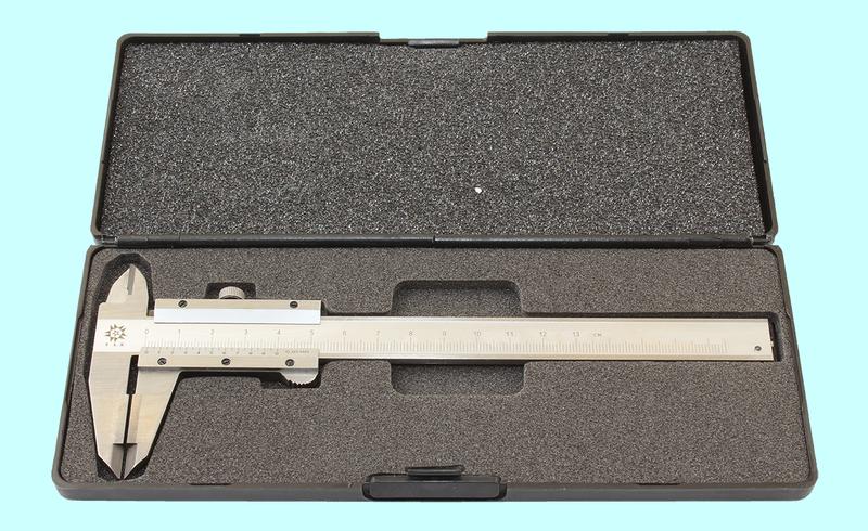 Штангенциркуль 0 - 125 ШЦТ-I (0,05) с тв.спл. губками, с глубиномером "TLX"