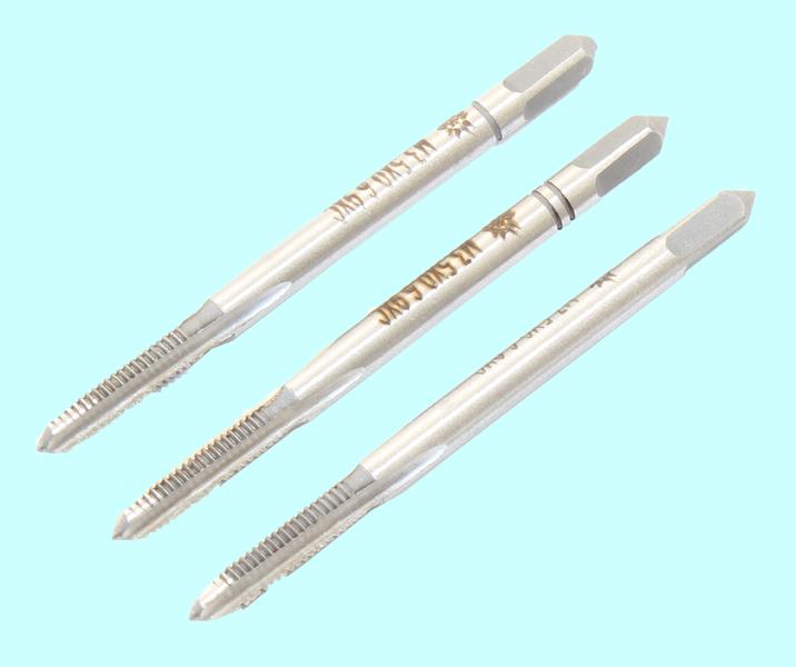 Метчик М 3,5 х 0,6 9ХС ручной, комплект из 3-х шт. "TLX"