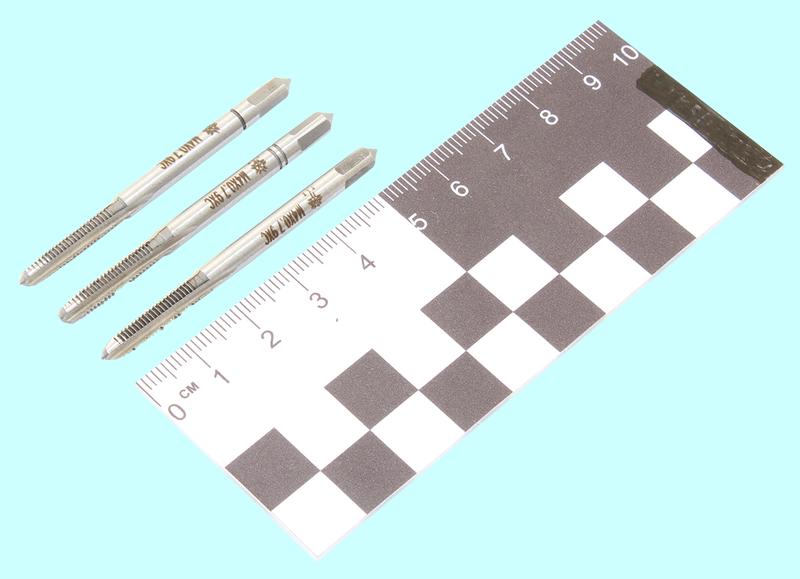 Метчик М 4,0 (0,7) 9ХС ручной, комплект из 3-х шт. "TLX"