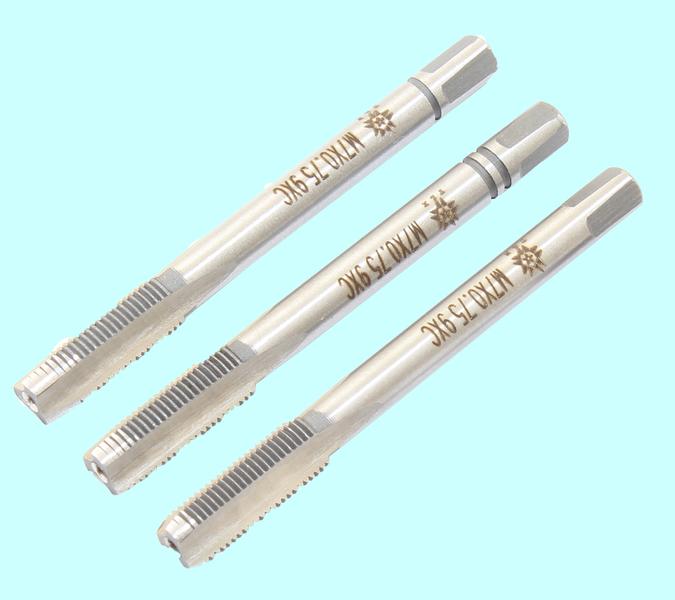 Метчик М 7,0 х 0,75 9ХС ручной, комплект из 3-х шт. "TLX"