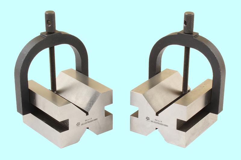 Призмы поверочные и разметочные  70х 63 х44мм тип  П4-1 кл.точн.0 (комплект из 2-х шт) "TLX"